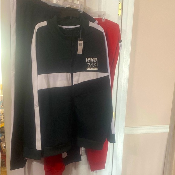 Sean John full zip up colorblock jacket and two sweatpants; size: 3XB